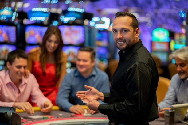 Dealer interaction during live Number Pair on cari togel