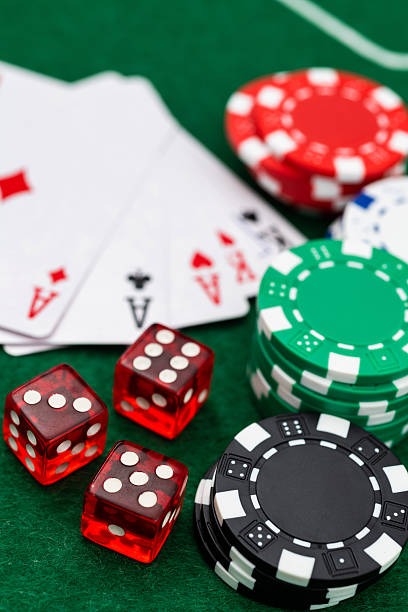 cari togel baccarat table with multilingual dealer